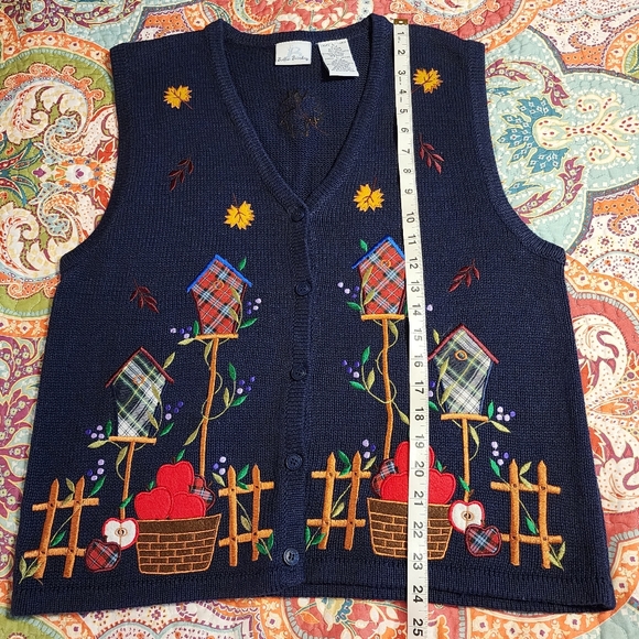 Bobbie Brooks Birdhouse Embroidered Fall Harvest Knit Vest - Picture 4 of 5